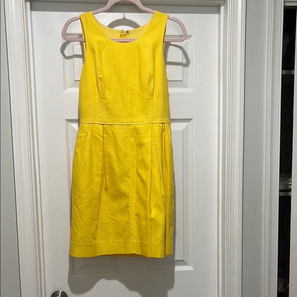 Elegant Yellow Sleeveless Dress